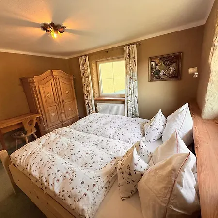 Sonnenplatz Ploninger Apartman *